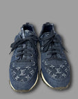 Louis Vuitton sneakers size 39